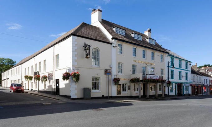 Okehampton Hotel | The White Hart Hotel Wetherspoon