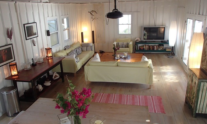 Orange Creek House | The White House Private Oceanfront House at Shannas Bay