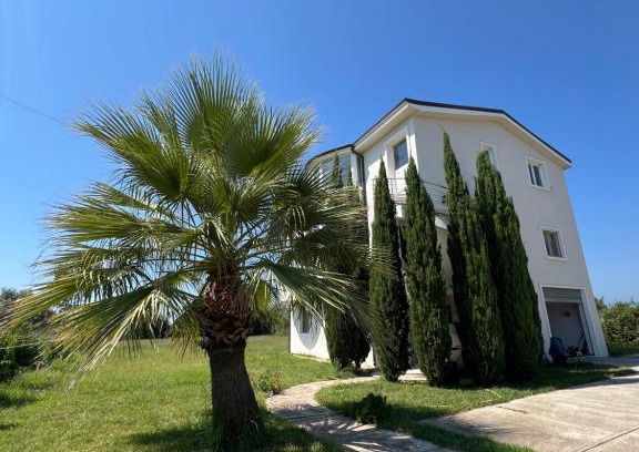Qerek House | The White Villa