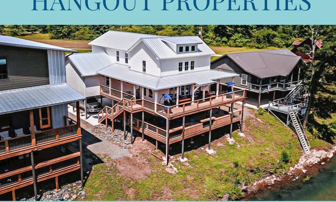 Glenwood Cabin | The WhiteWater: Hammock + Cornhole + Foosball