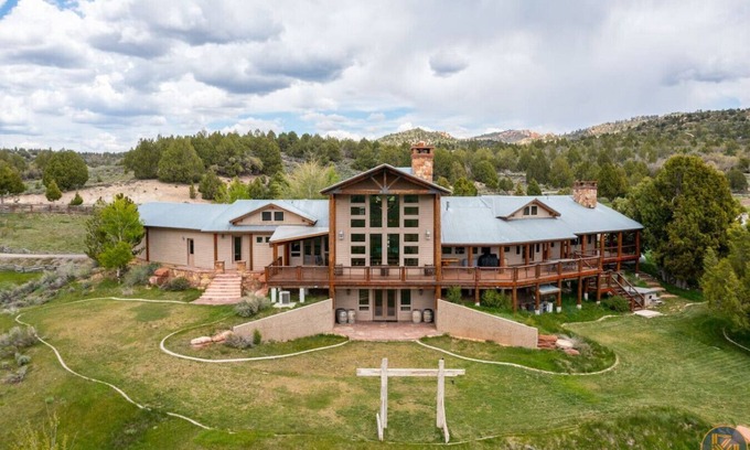Alton Other | The Wildflower Lodge Near Zion & Bryce 16+