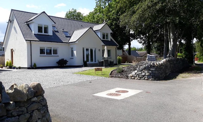 Kirkhill Bed & Breakfast | The Willows