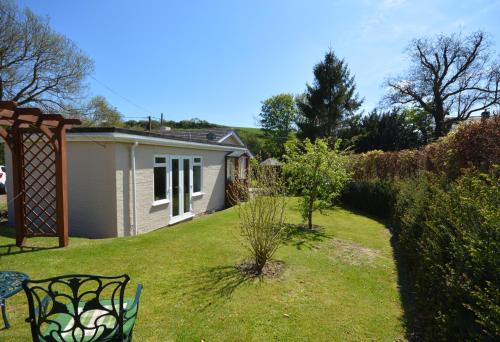 Newport House | The Willows