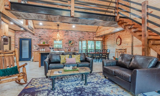 Broken Bow Cabin | The Winslow: 3 BR + Loft Game Room, 3.5 Bath, Sleeps 10