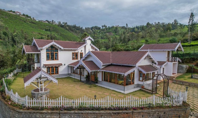 Wellington House | The Winterfel