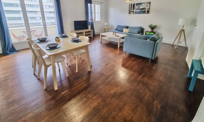 Quartier Chorier-Berriat Apartment | The Woodland at Grenoble 🌰 #CZ