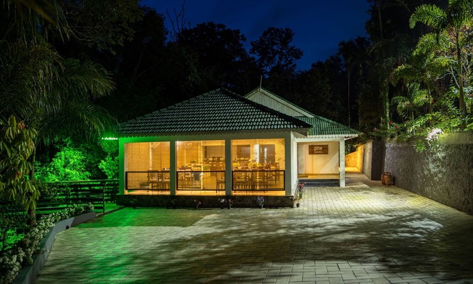 Kidanganad Hotel | The Woods Resorts Wayanad