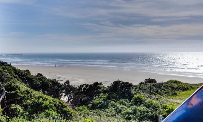 Newport House | The Yaquina House