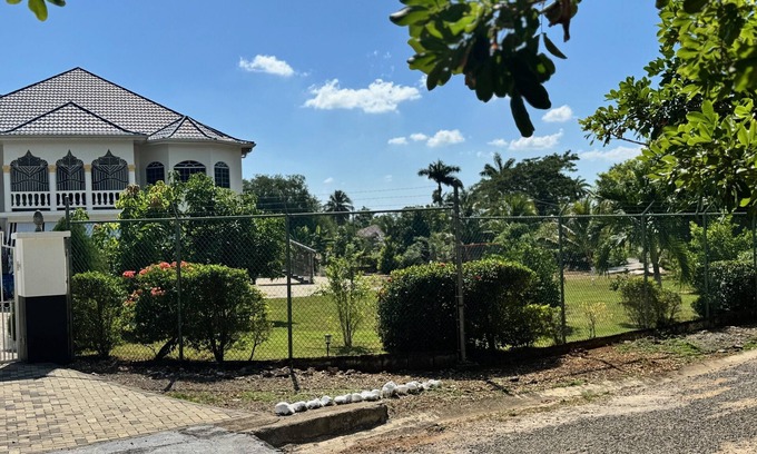 Porus Bed & Breakfast | TheBreeze2022