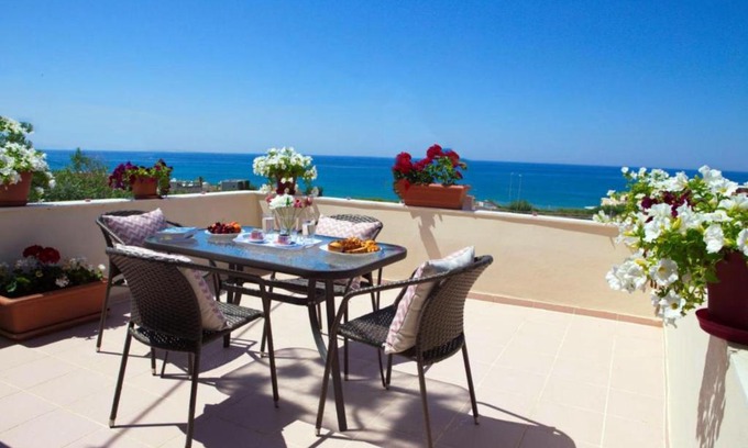 Sfakaki Apartment | Theodore Seaview Home