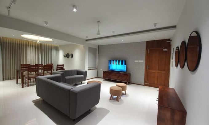 Veliyathunadu Apartment | thereflections4b