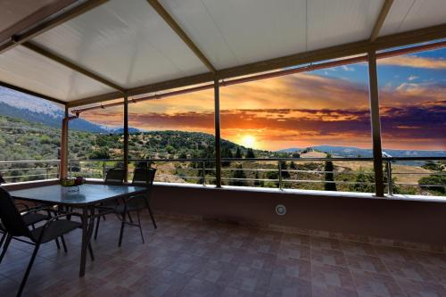 Embonas Apartment | Theros Lux Apartment