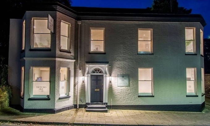 Thetford House | Thetford Hive Aparthotel - Duplex Suite 6