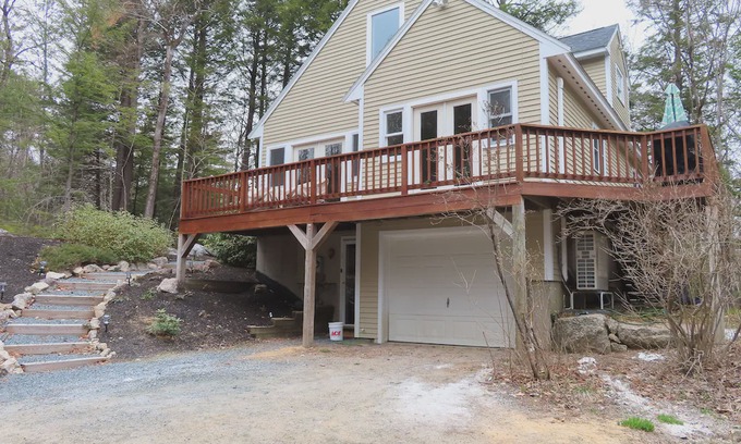 Meredith House | THI48B - Waldron Bay Vacation Rental Lake Winnisquam Beach Access