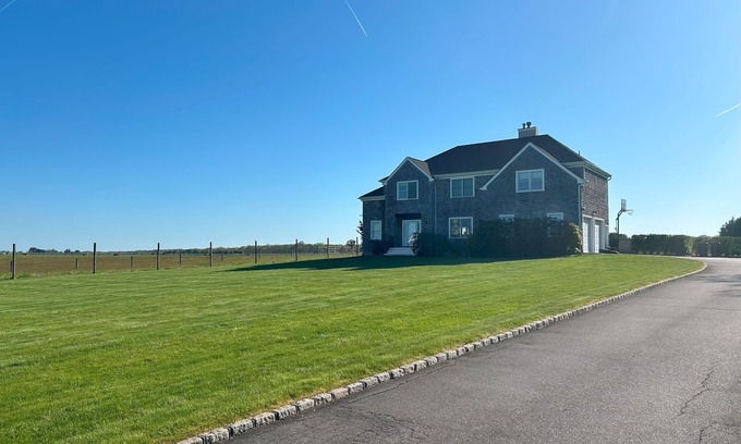 Water Mill House | Think Big Blue Skies, 4 Bedroom, 4 Bath Water Mill