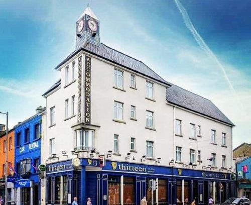 Galway City Centre Hotel | Thirteen On The Green - Eyre Square