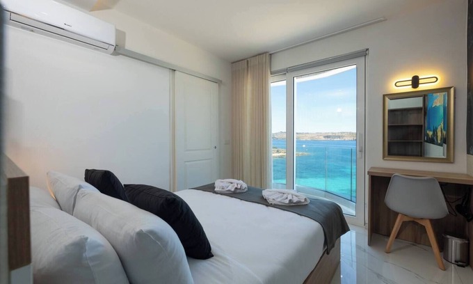 Qawra Apartment | This apartment is a 1 bedroom(s), 1 bathrooms, located in San Pawl il-Baħar, null.