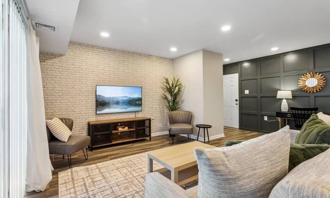 Hampton Apartment | This apartment is a 1 bedroom(s), 1 bathrooms, located in Hampton, VA.