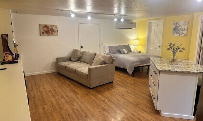 Medford Apartment | This apartment is a 1 bedroom(s), 1 bathrooms, located in Medford, OR.