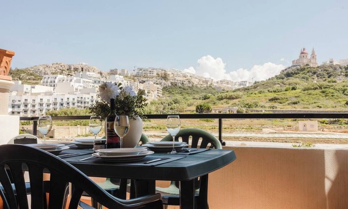 Għadira Apartment | This apartment is a 3 bedroom(s), 1 bathrooms, located in Il-Mellieħa, null.