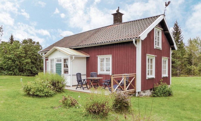 Herrang House | This beautiful cottage is located on a farm, which can be found in the northern archipelago of Norrt