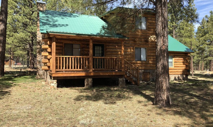 Greer Cabin | This beautiful secluded cabin definitely lives up to it's name!