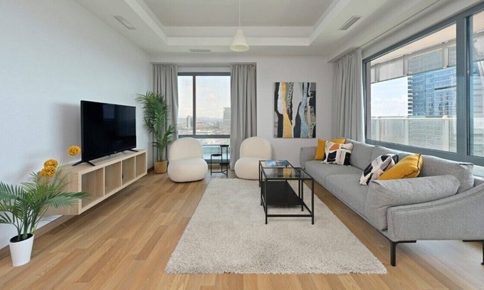 Maslak Condo | This condominium is a 3 bedroom(s), 2 bathrooms, located in Sarıyer, İstanbul.
