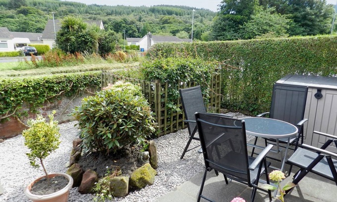 Lamlash Cottage | This cosy cottage offers the perfect base to explore the Isle of Arran and all it has to offer.