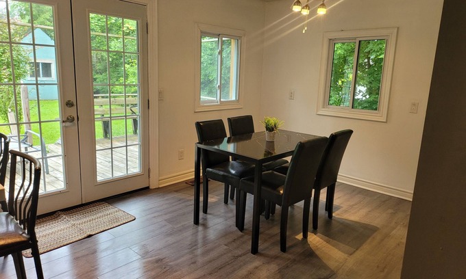 Keswick House | This Cozy place close to everywhere. Enjoy your stay!