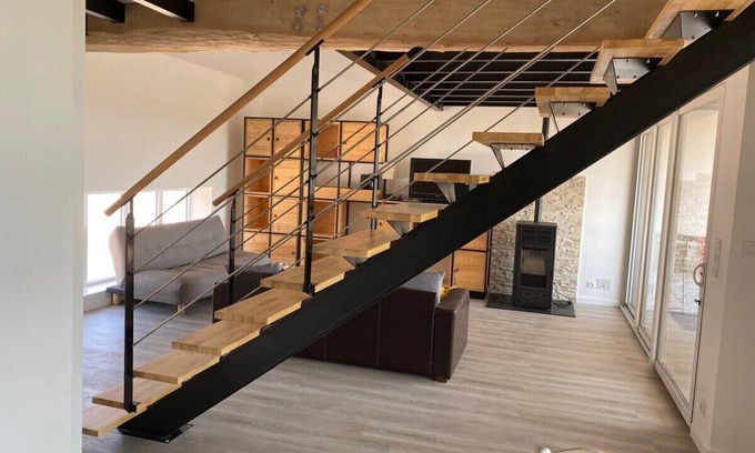 La Chapelle-de-Guinchay House | This house is a 2 bedroom(s), 2 bathrooms, located in La Chapelle-de-Guinchay, Bourgogne-Franche-Comté.