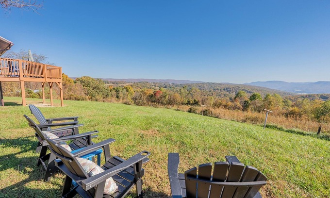 Blacksburg House | This house is a 2 bedroom(s), 3 bathrooms, located in Blacksburg, VA.