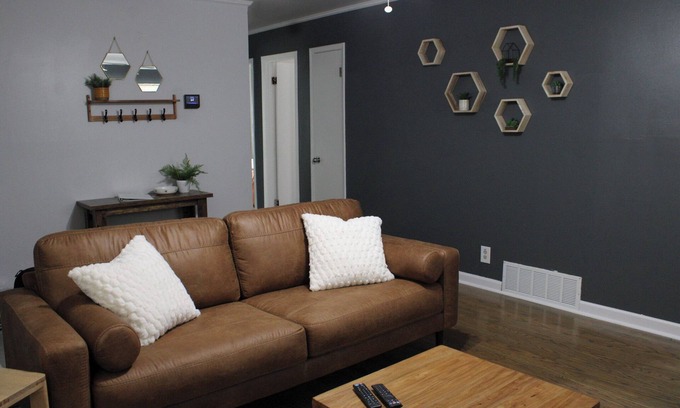 Casper House | This house is a 3 bedroom(s), 2 bathrooms, located in Casper , WY.