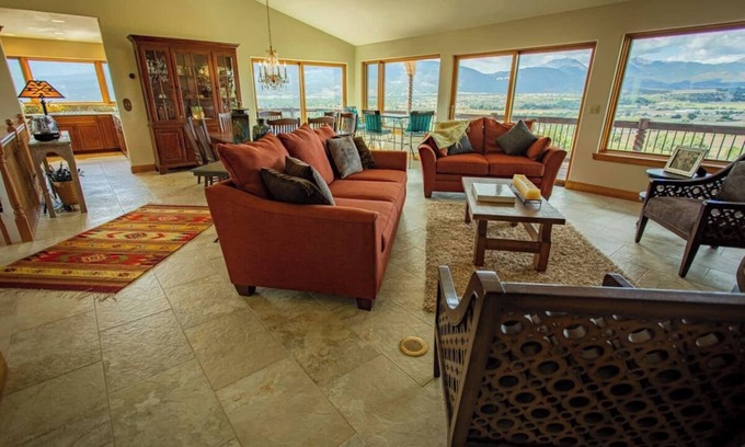 Salida House | This house is a 3 bedroom(s), 2.5 bathrooms, located in Salida, CO.