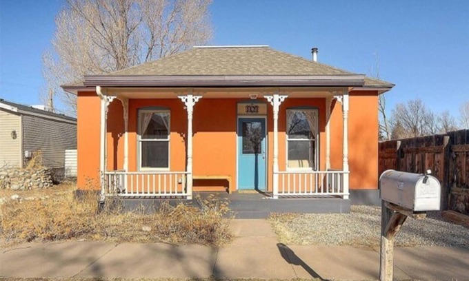 Salida House | This house is a 3 bedroom(s), 3 bathrooms, located in Salida, CO.