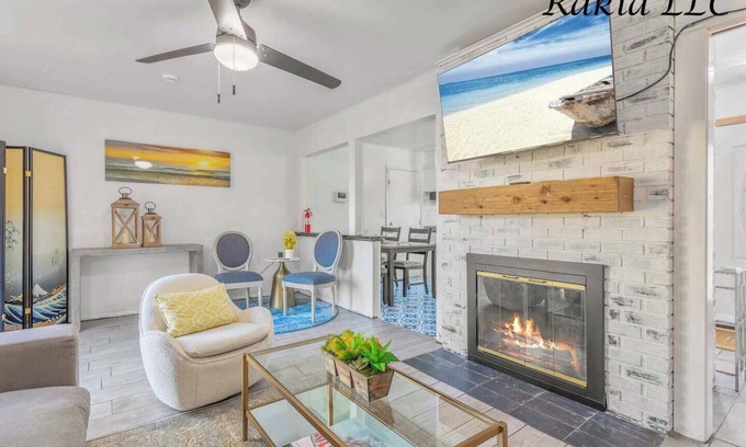 Tulsa House | This house is a 4 bedroom(s), 2 bathrooms, located in Tulsa, OK.