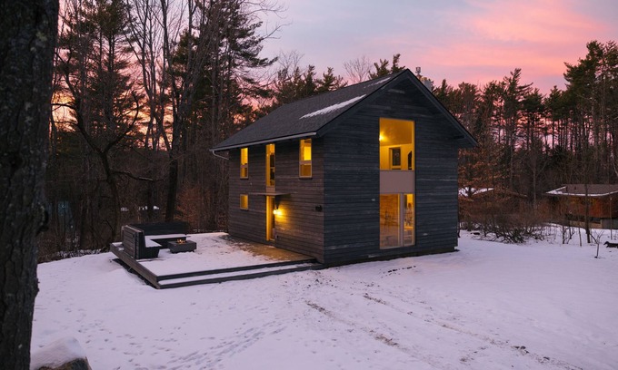 Brownsville House | This house is a 4 bedroom(s), 2 bathrooms, located in West Windsor, VT.