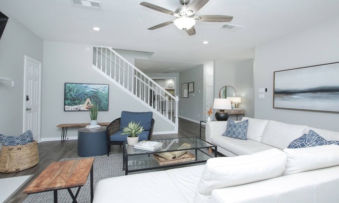 Clear Lake Shores House | This house is a 3 bedroom(s), 2.5 bathrooms, located in Clear Lake Shores, TX.