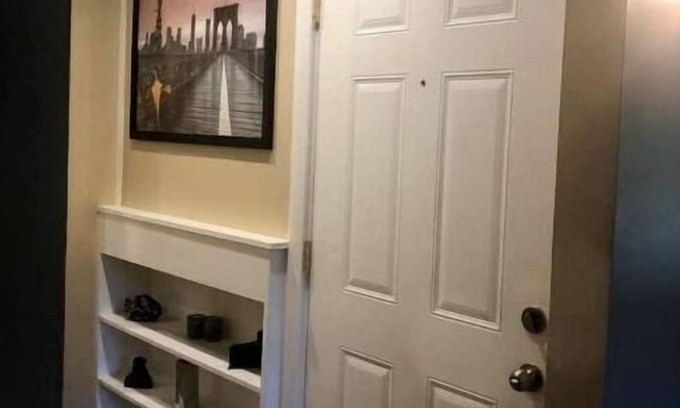Kentwood Condo | This is my place and it’s fully at your service! It’s honor for me to share it!