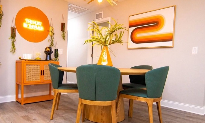 Waverly House | This Must Be THE PLACE 🧡 👉🏻Close to Legoland Park and Bok Tower Gardens!