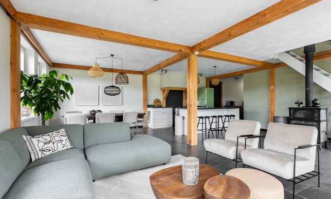 Gasselte House | This new vacation villa was inaugurated in early August 2024 and can accommodate 10 people. Perfect for a group of friends or family getaway.