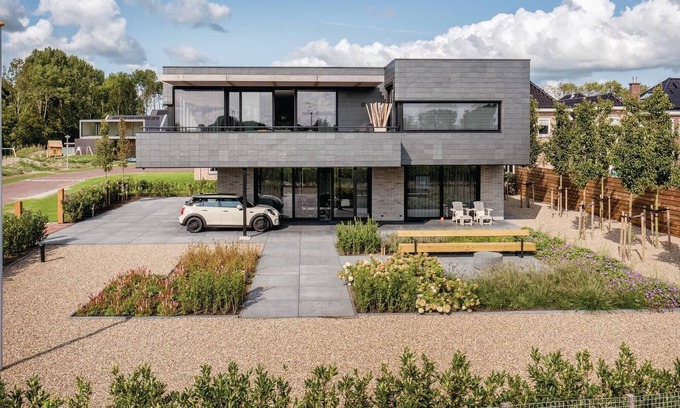 Alkmaar Apartment | This vacation home in Alkmaar offers comfort combined with a beautiful panoramic view.