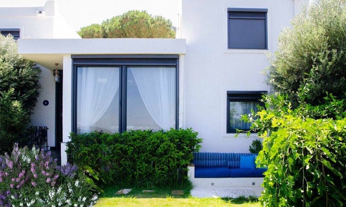Dagbelen Villa | This villa is a 1 bedroom(s), 3.5 bathrooms, located in Bodrum, Muğla.