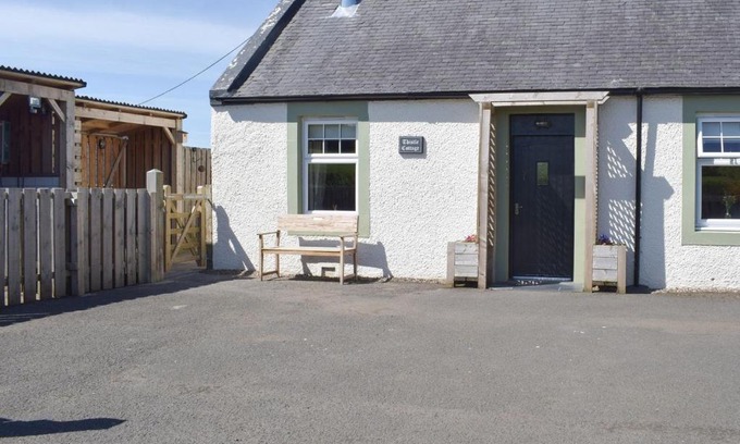 Galston House | Thistle Cottage