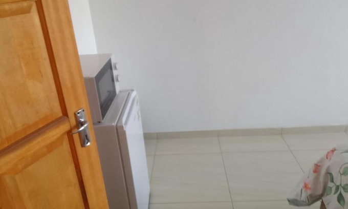 Tembisa House | Thiwani Guest house