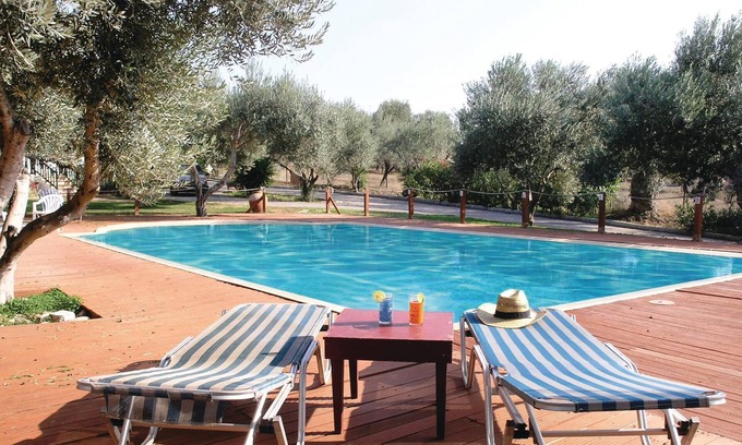 Eretria House | Those who choose one of these two vacation homes (GEV109 and GEV110) will be able to benefit from a