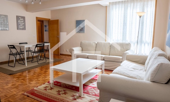 Centro y casco historico Apartment | Three-Bedroom Apartment