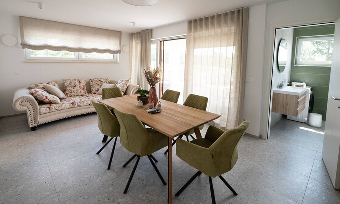 Sezana Apartment | Three Bedroom Apartment with Balcony in Karst