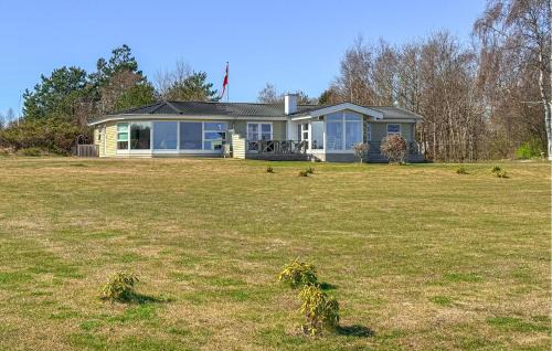 Ørsted House | Three-Bedroom Holiday Home In Orsted