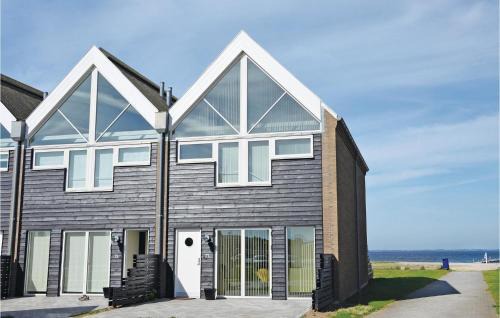 Assens House | Three-Bedroom Holiday Home In Assens