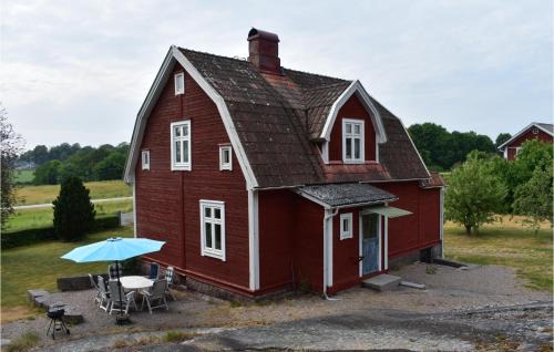 Brakne-Hoby House | Three-Bedroom Holiday Home Bräkne-Hoby With A Fireplace 05